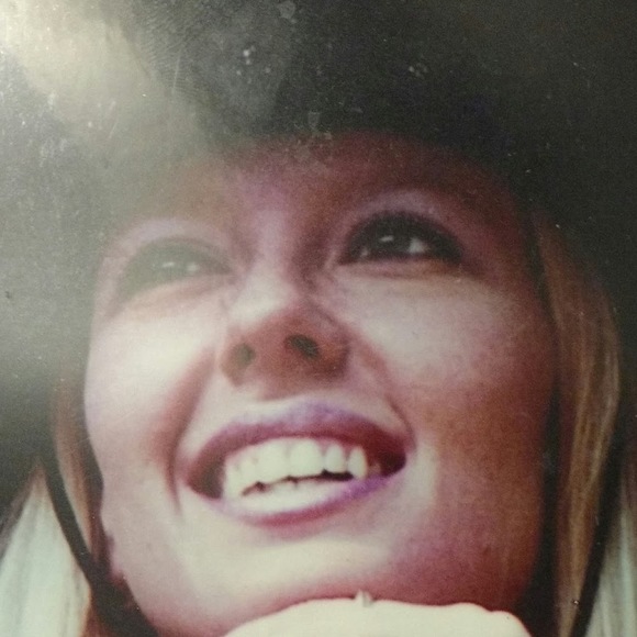 Meet your Posher, Cowgirl - Picture 1 of 1